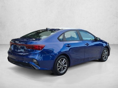 2023 Kia Forte LXS IVT