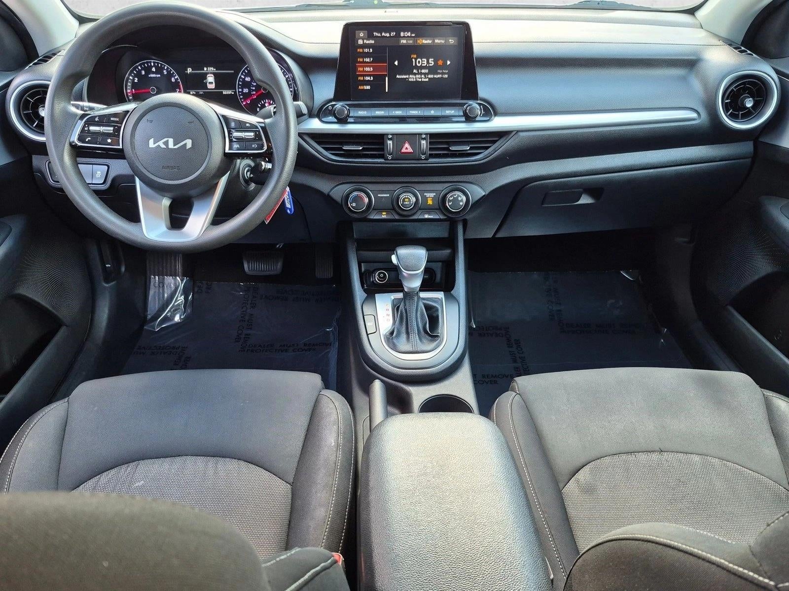 2023 Kia Forte LXS IVT