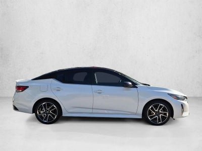 2025 Nissan Sentra SR CVT