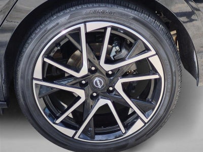 2025 Nissan Sentra SR CVT