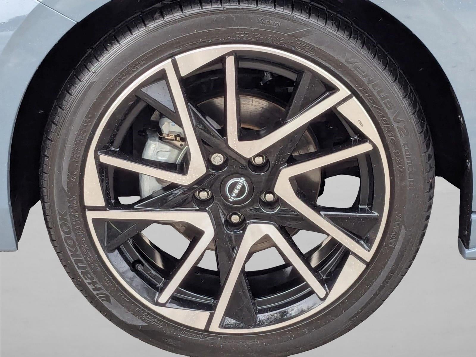 2025 Nissan Sentra SR CVT