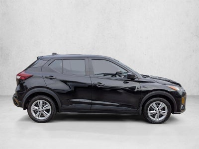 2023 Nissan Kicks S FWD