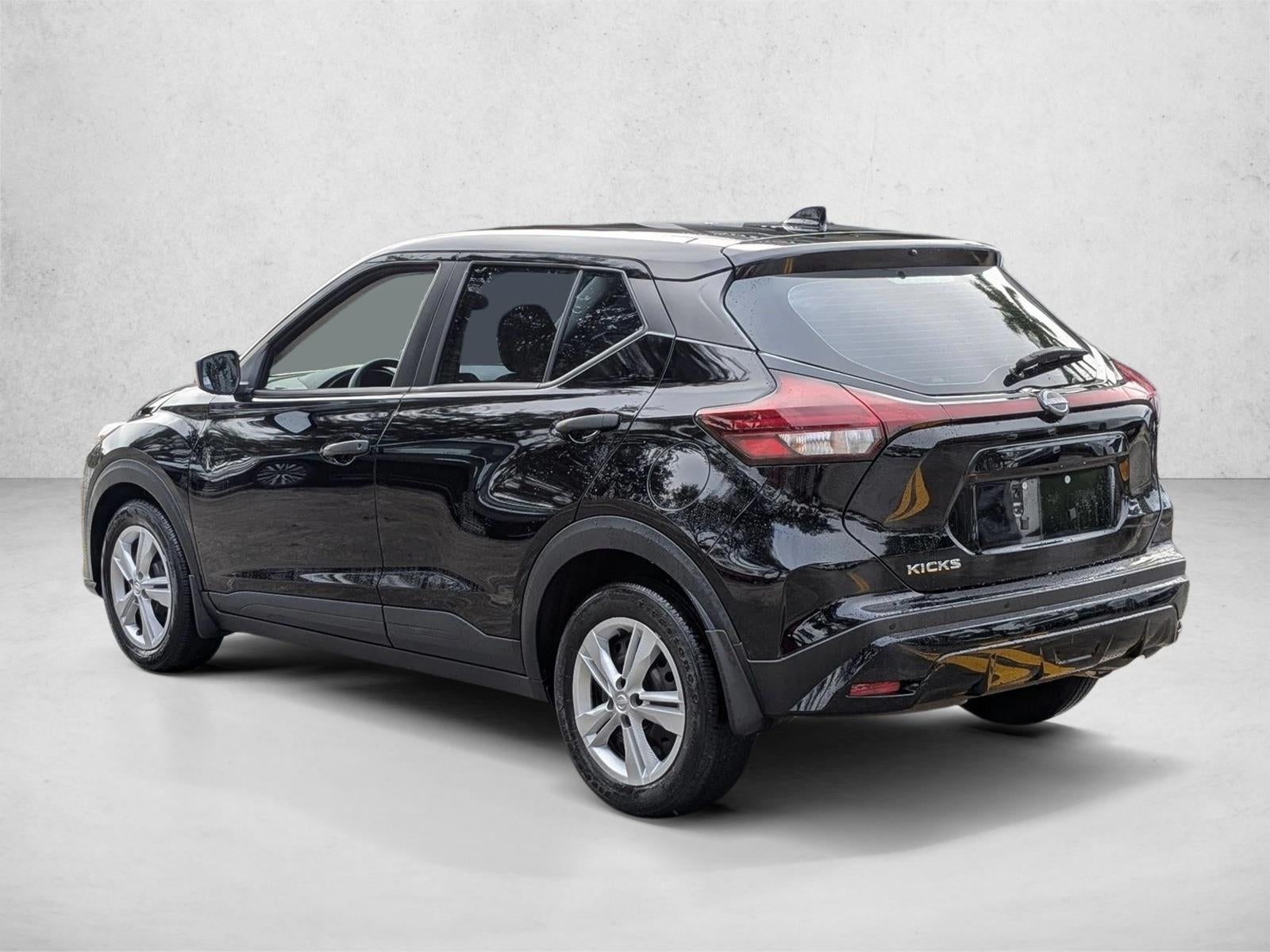 2023 Nissan Kicks S FWD