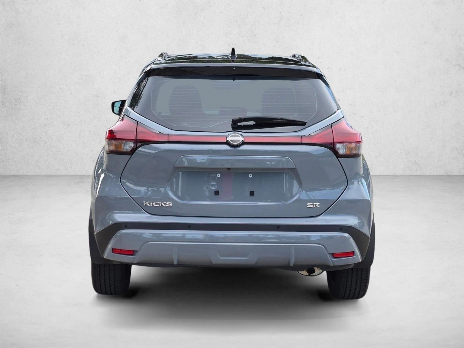 2023 Nissan Kicks SR FWD