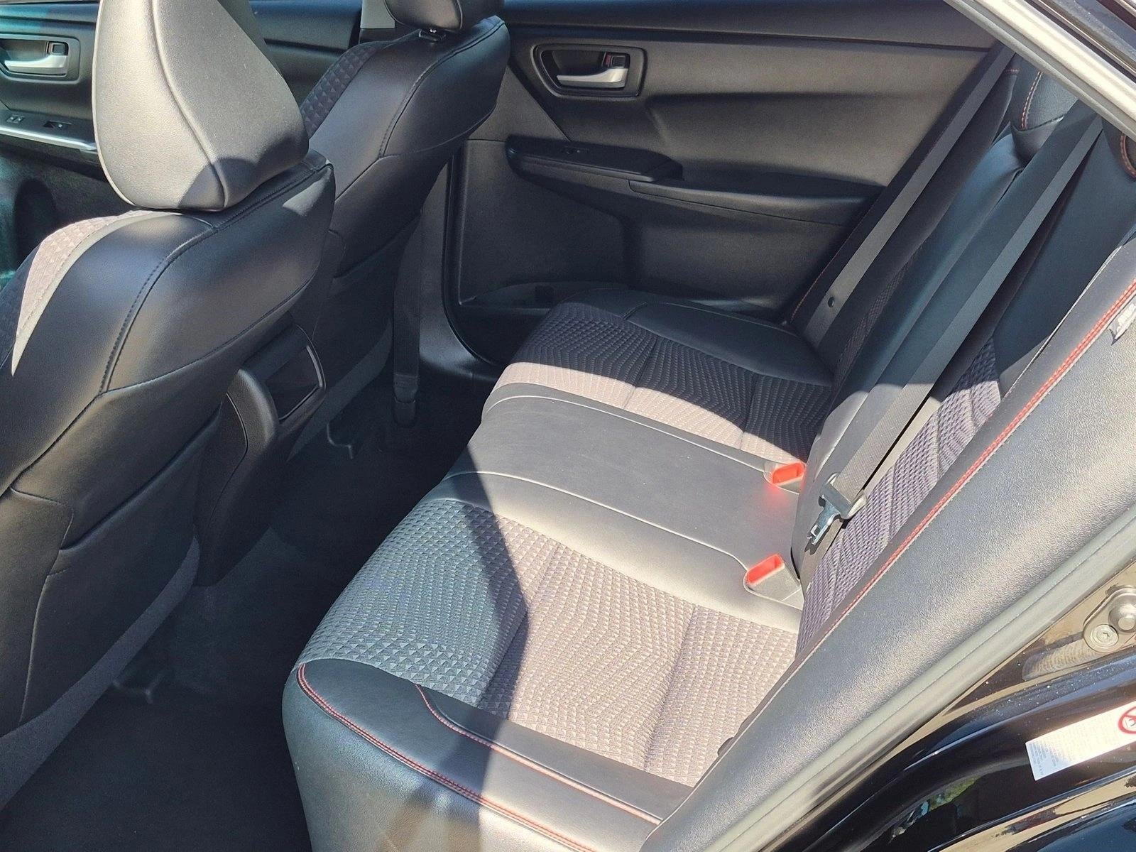 2015 Toyota Camry 4dr Sdn I4 Auto SE (SE)