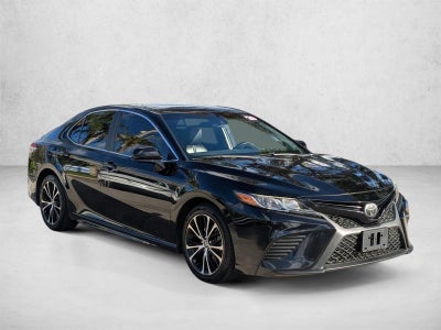 2020 Toyota Camry SE Auto (Natl)