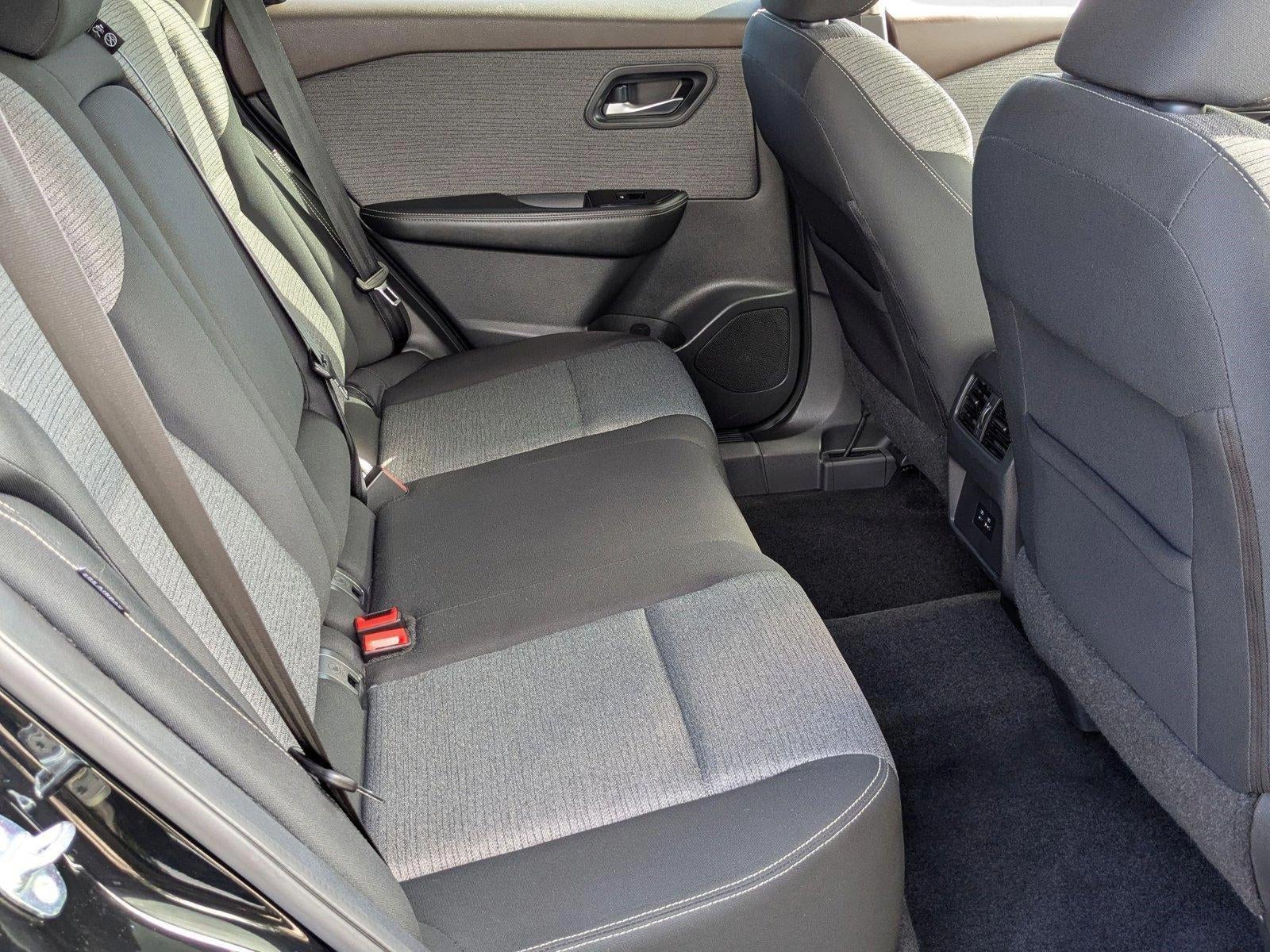 2022 Nissan Rogue FWD SV