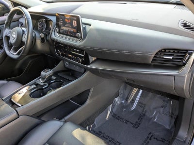 2022 Nissan Rogue FWD SV