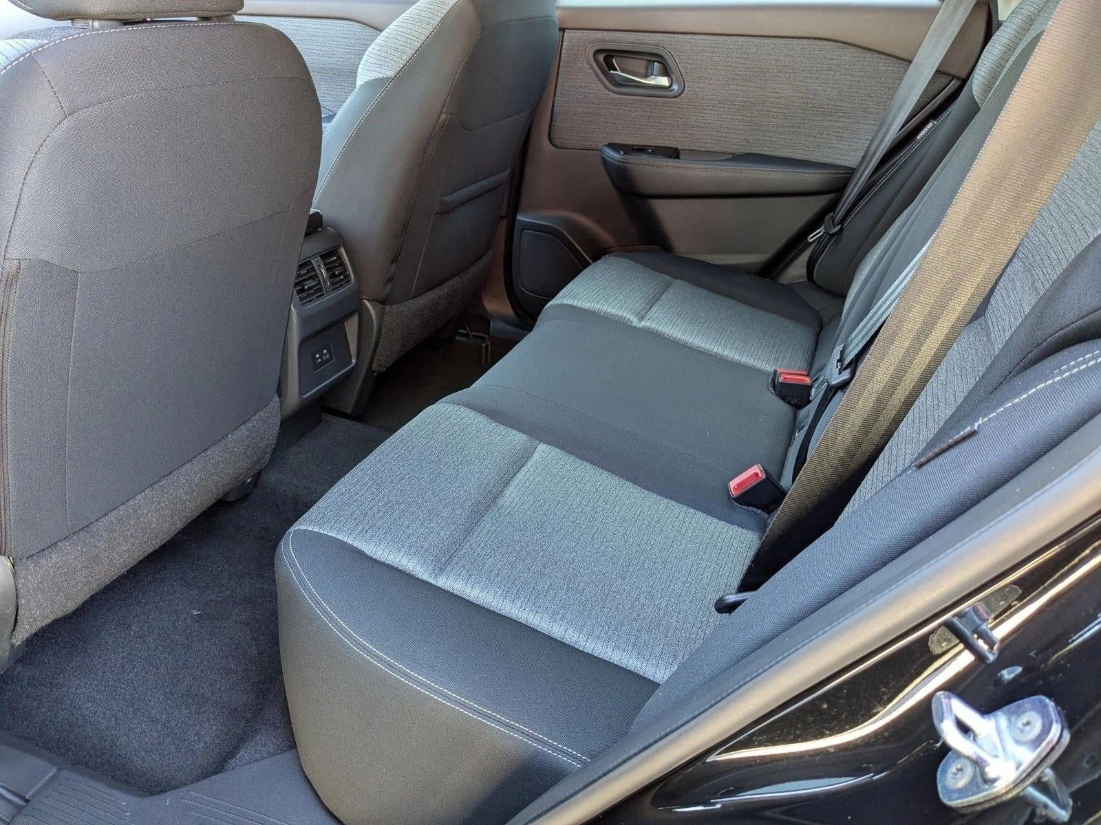 2023 Nissan Rogue FWD SV *Ltd Avail*