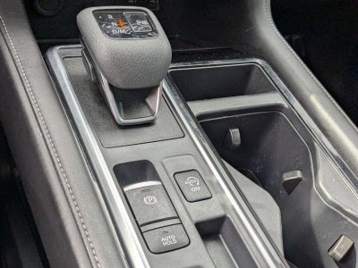 2024 Nissan Pathfinder SL 2WD