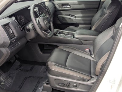 2024 Nissan Pathfinder SL 2WD