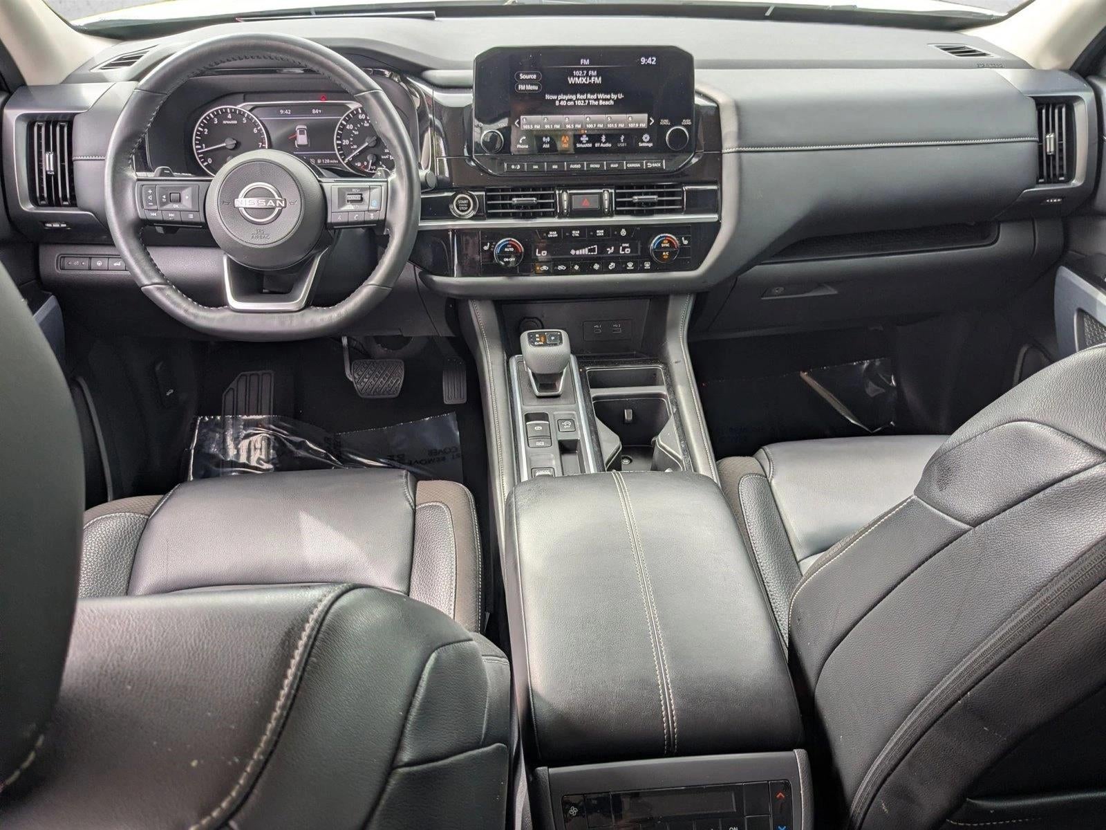 2024 Nissan Pathfinder SL 2WD