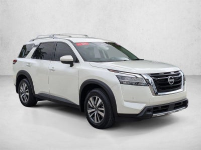 2024 Nissan Pathfinder SL 2WD