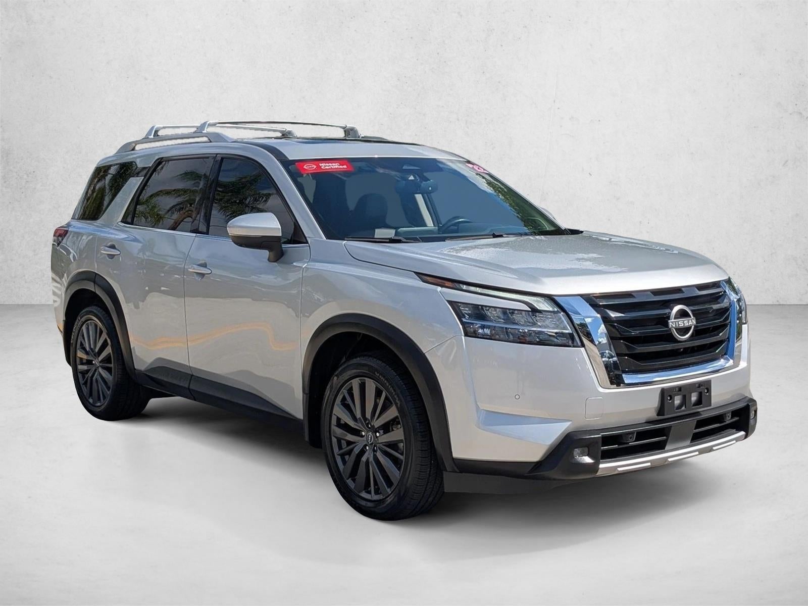2022 Nissan Pathfinder SL 2WD