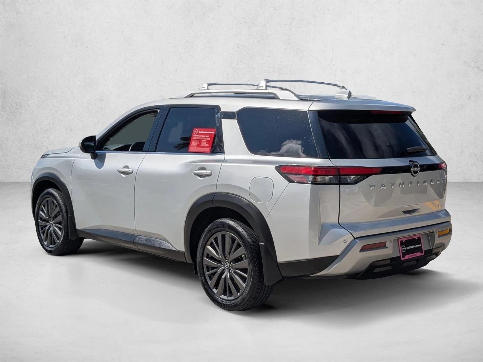 2022 Nissan Pathfinder SL 2WD