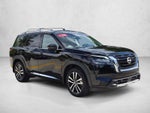 2025 Nissan Pathfinder Platinum 2WD