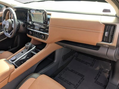 2023 Nissan Pathfinder Platinum 4WD