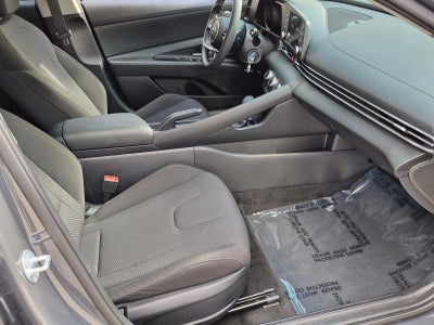 2023 Hyundai ELANTRA SE IVT