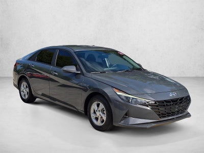 2023 Hyundai ELANTRA SE IVT