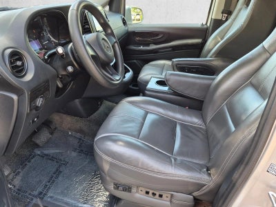 2018 Mercedes-Benz Metris Passenger Van Standard Roof 126" Wheelbase