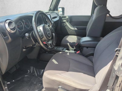 2013 Jeep Wrangler 4WD 2dr Sahara