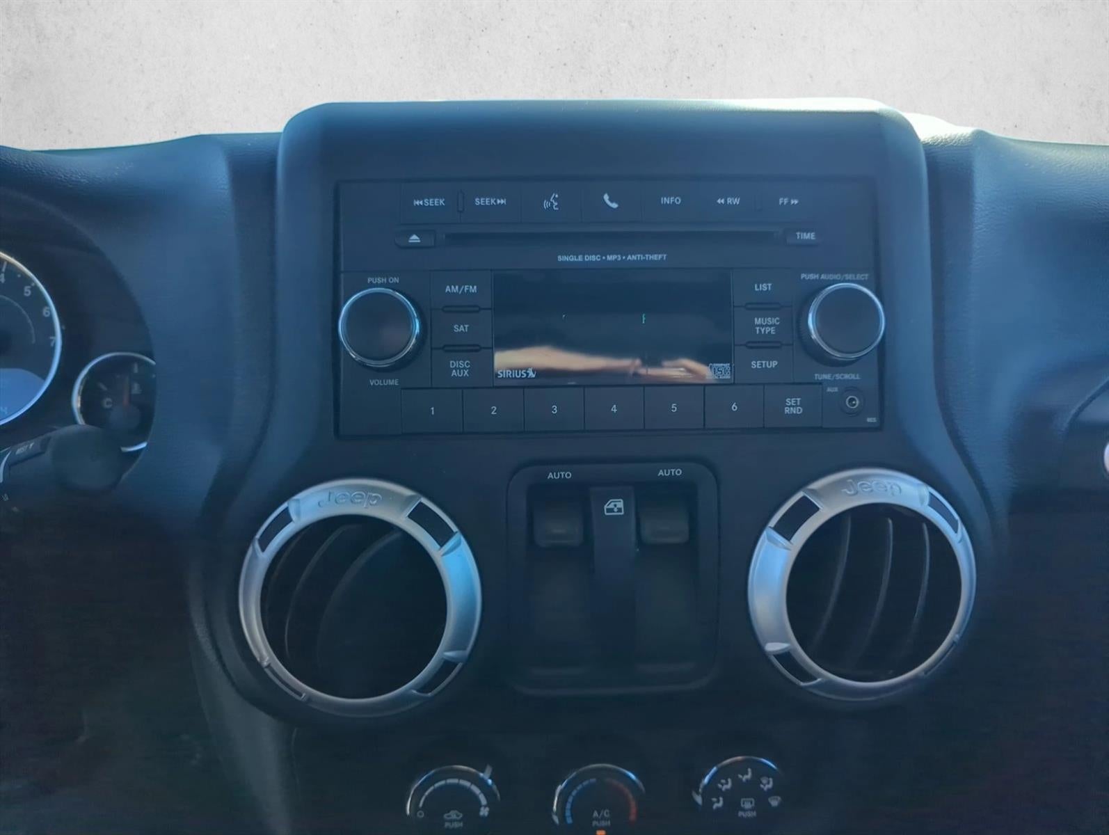 2014 Jeep Wrangler 4WD 2dr Rubicon