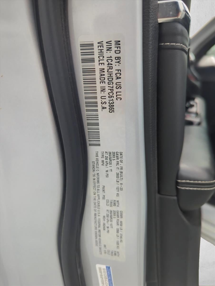 2023 Jeep Grand Cherokee Overland 4x4