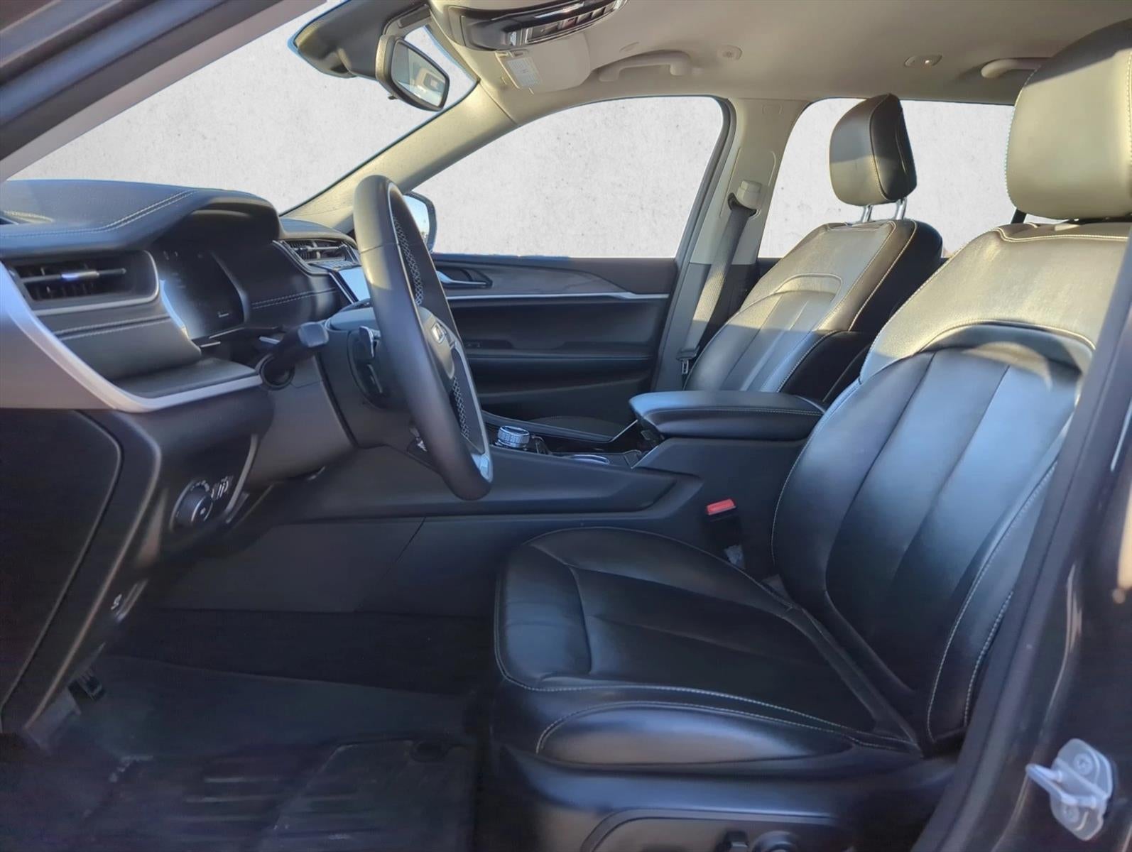 2023 Jeep Grand Cherokee L Limited 4x2