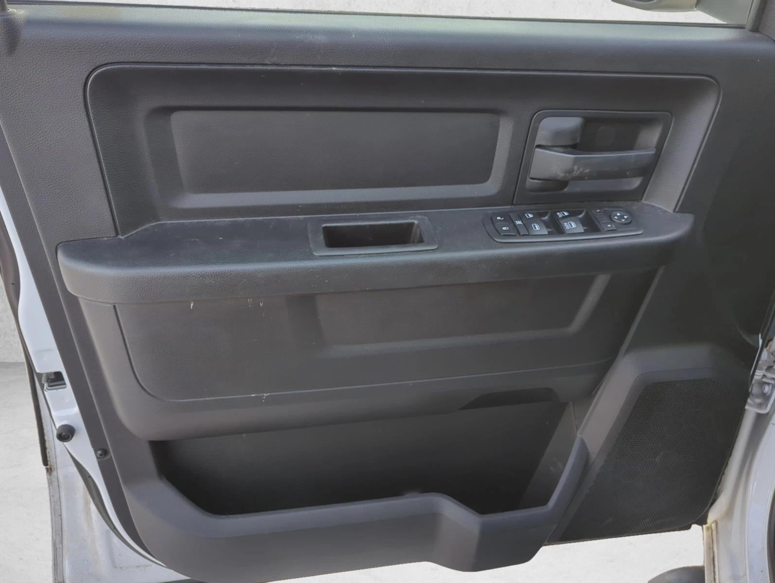 2019 RAM 1500 Classic Express 4x2 Quad Cab 6'4" Box