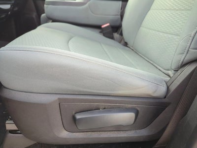 2019 RAM 1500 Classic Express 4x2 Quad Cab 6'4" Box