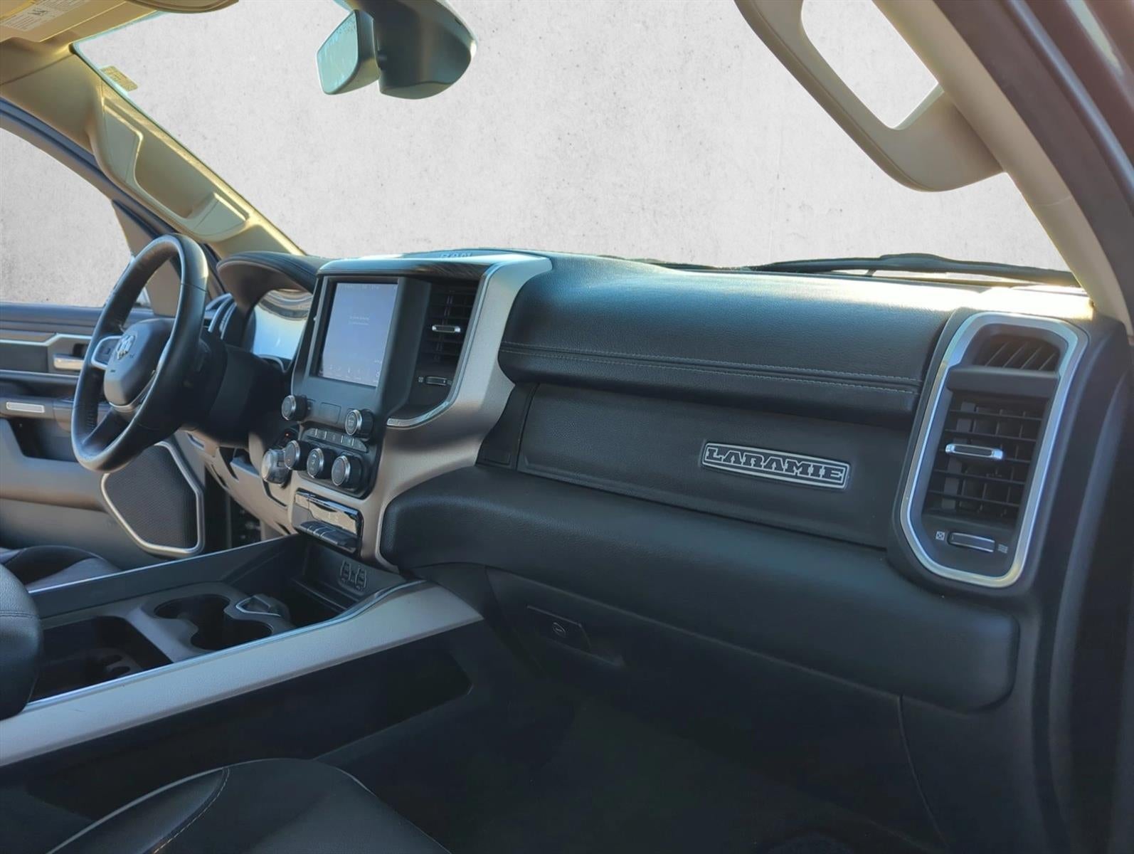 2020 RAM 1500 Laramie 4x2 Quad Cab 6'4" Box