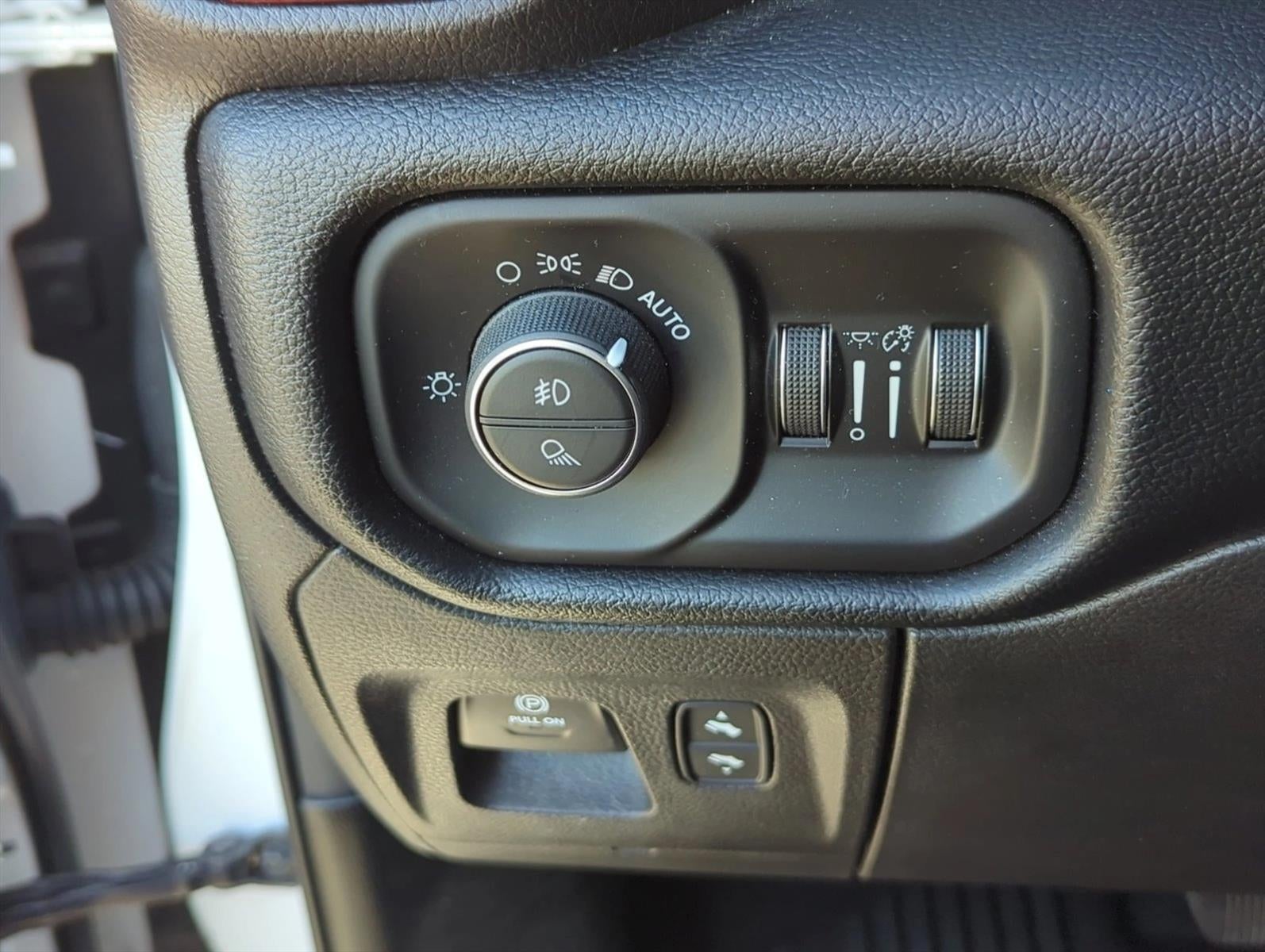 2019 RAM 1500 Rebel 4x2 Crew Cab 5'7" Box