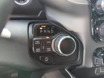 2022 RAM 1500 Big Horn 4x4 Crew Cab 5'7" Box