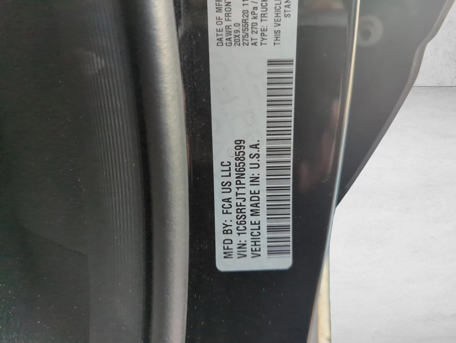 2023 RAM 1500 Laramie 4x4 Crew Cab 5'7" Box