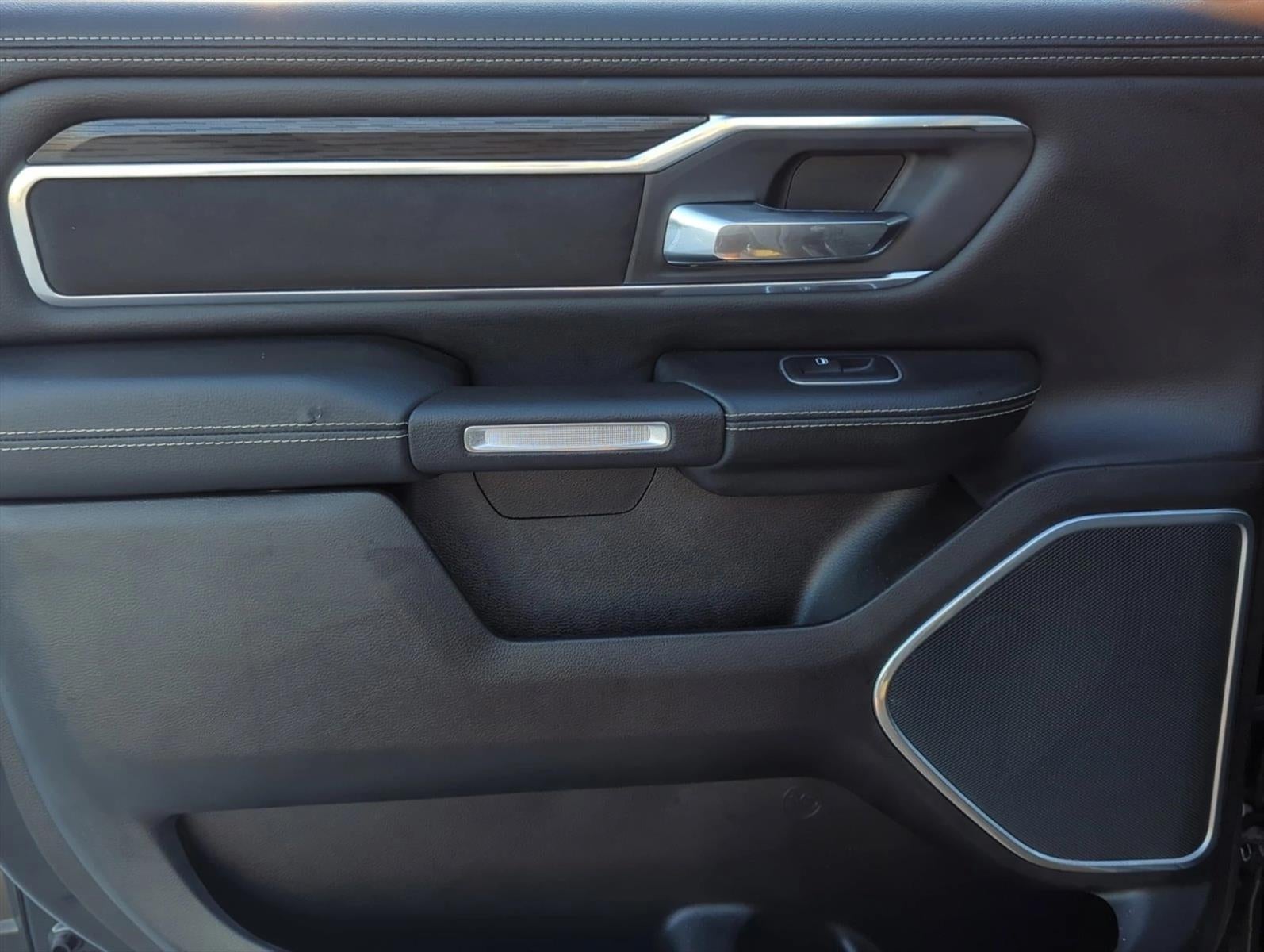 2023 RAM 1500 Laramie 4x4 Crew Cab 5'7" Box