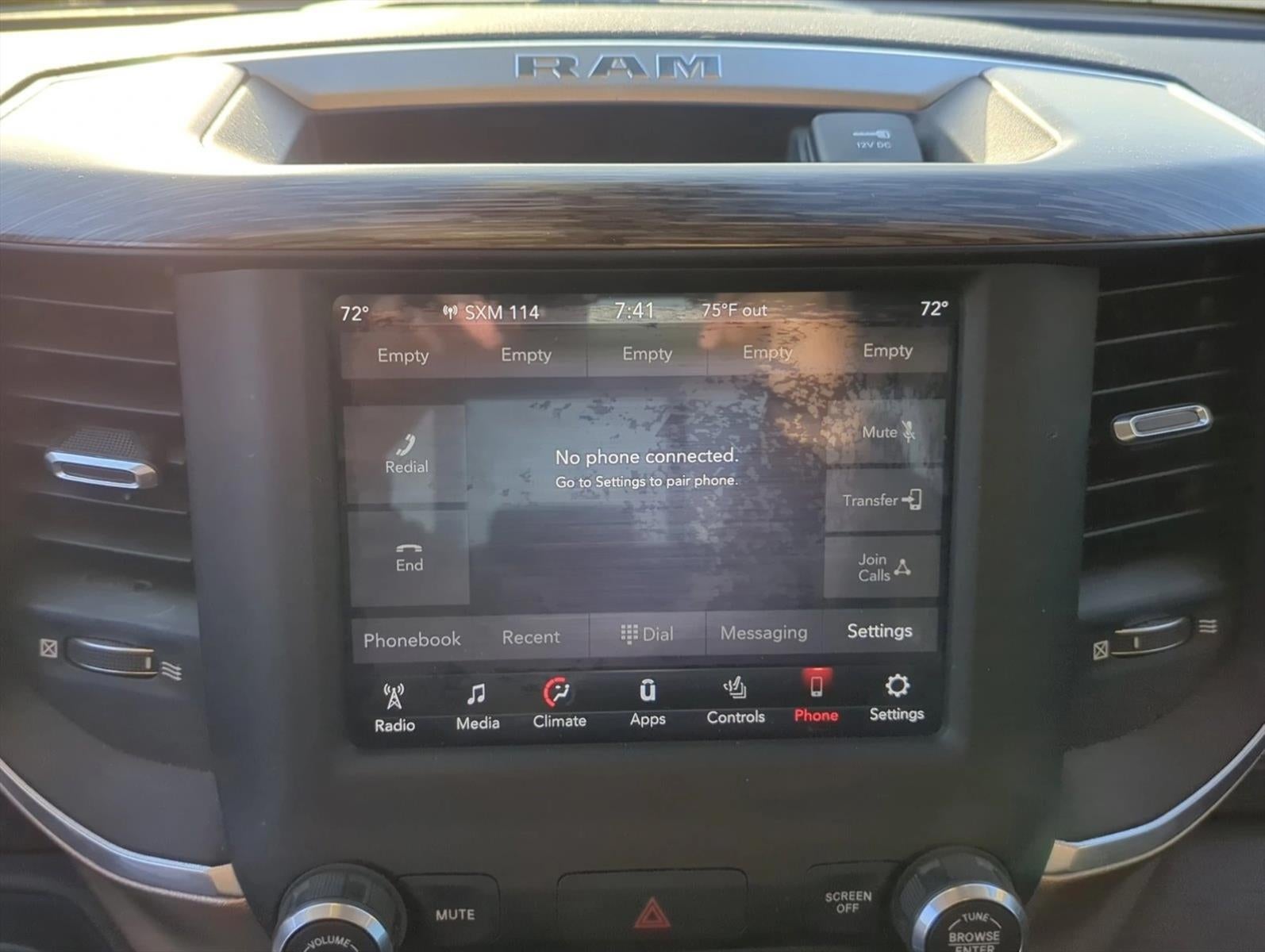 2019 RAM 1500 Laramie 4x4 Crew Cab 5'7" Box