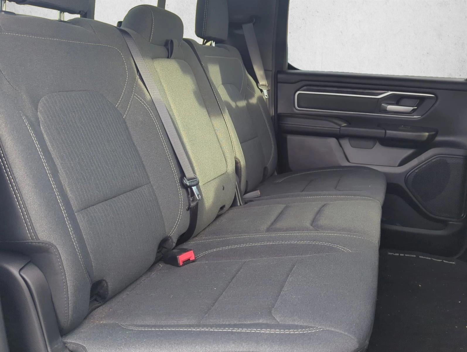 2022 RAM 1500 Big Horn 4x4 Crew Cab 6'4" Box