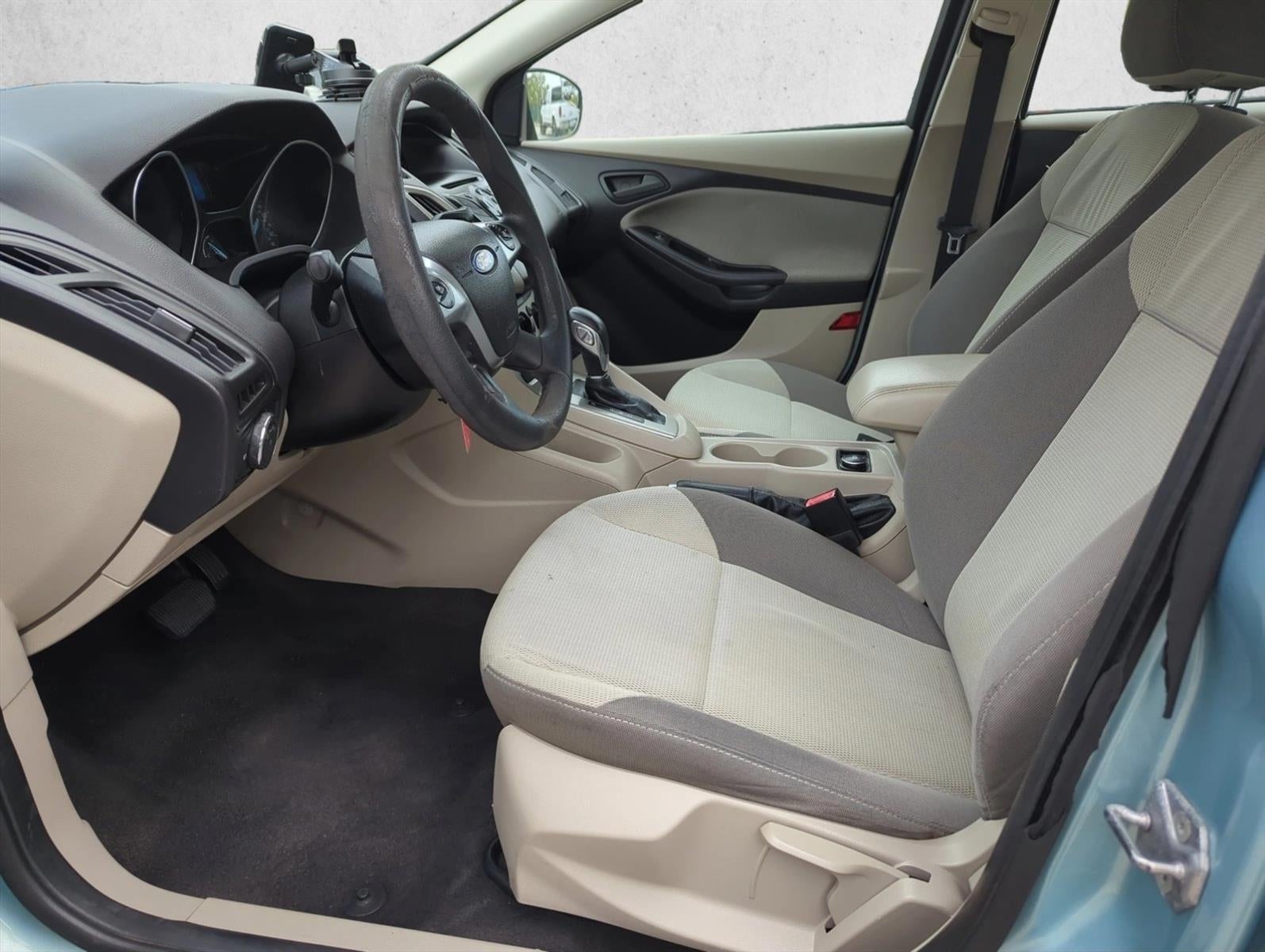 2012 Ford Focus 4dr Sdn SE