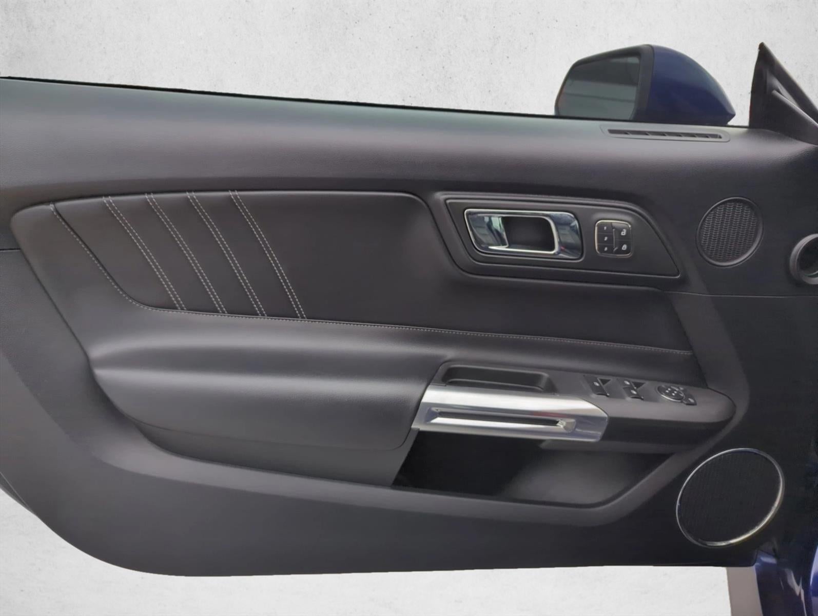 2015 Ford Mustang 2dr Conv EcoBoost Premium