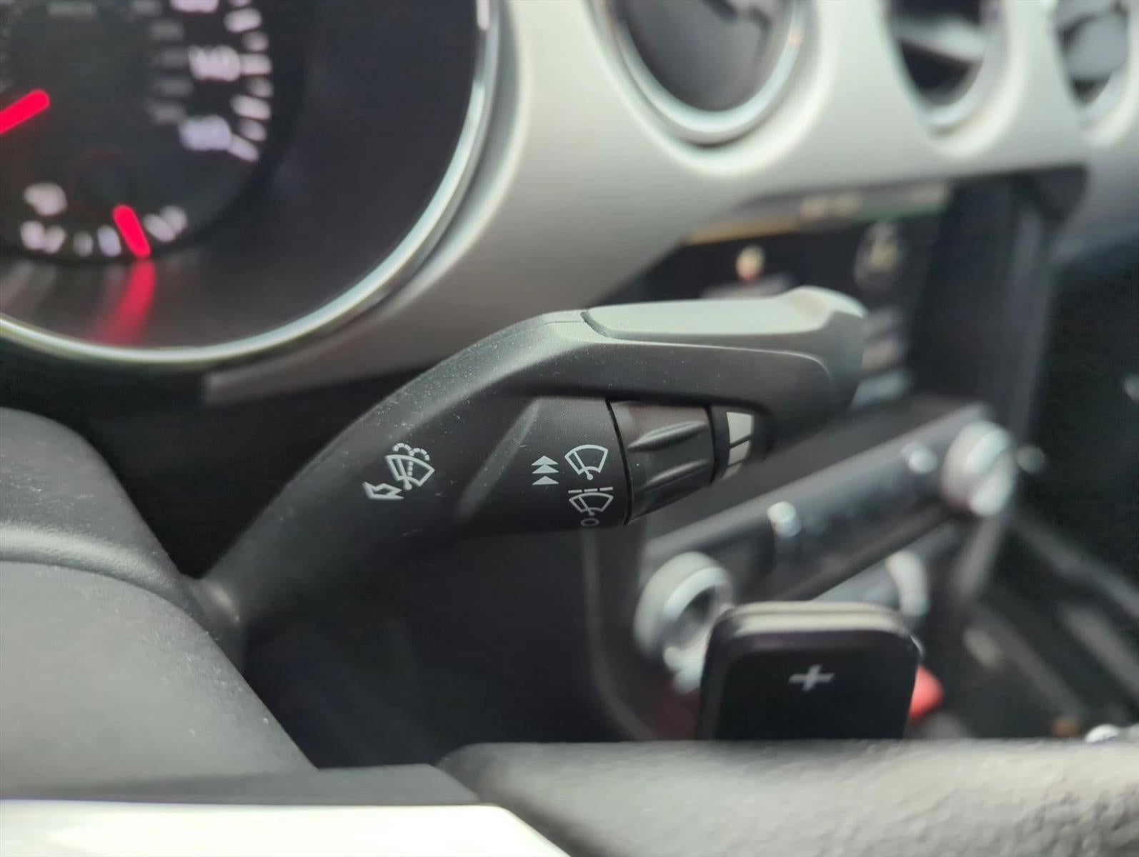 2015 Ford Mustang 2dr Conv EcoBoost Premium