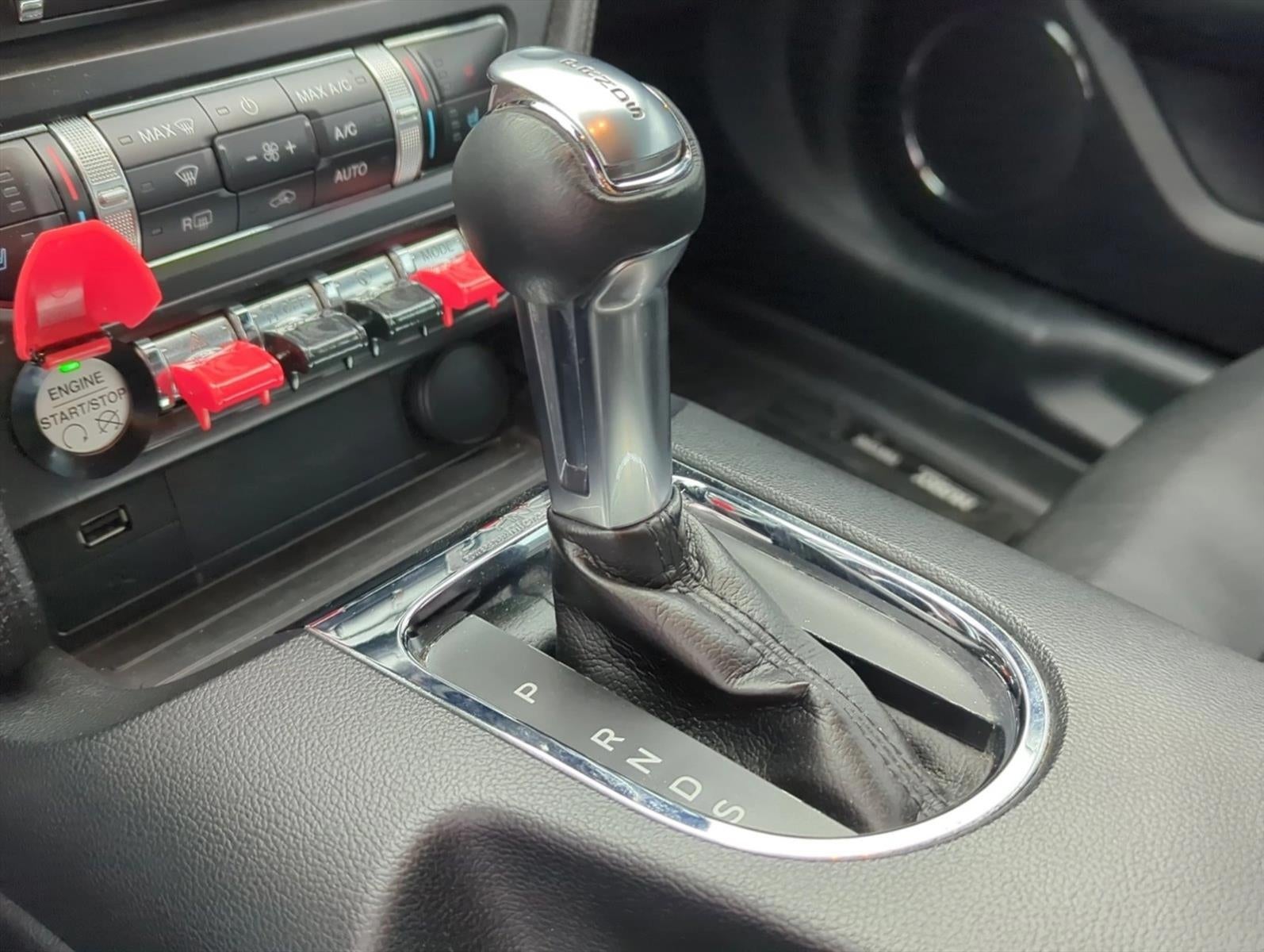 2015 Ford Mustang 2dr Conv EcoBoost Premium