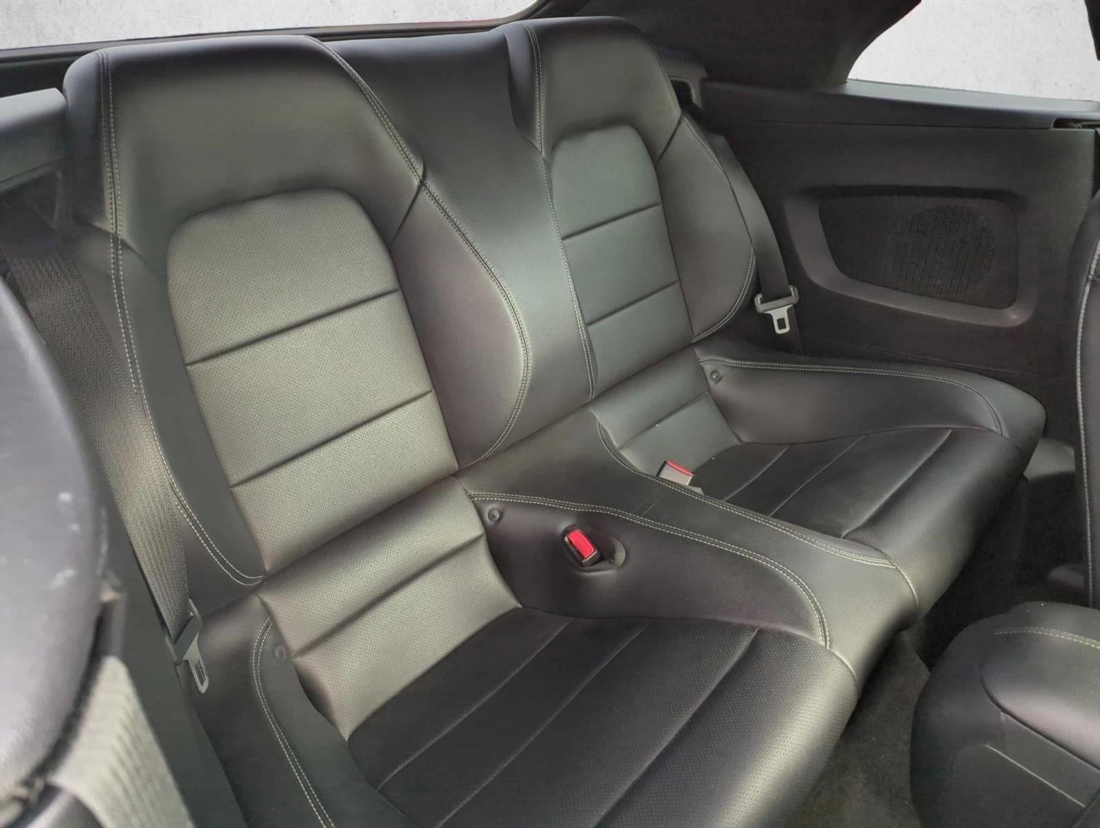 2015 Ford Mustang 2dr Conv EcoBoost Premium