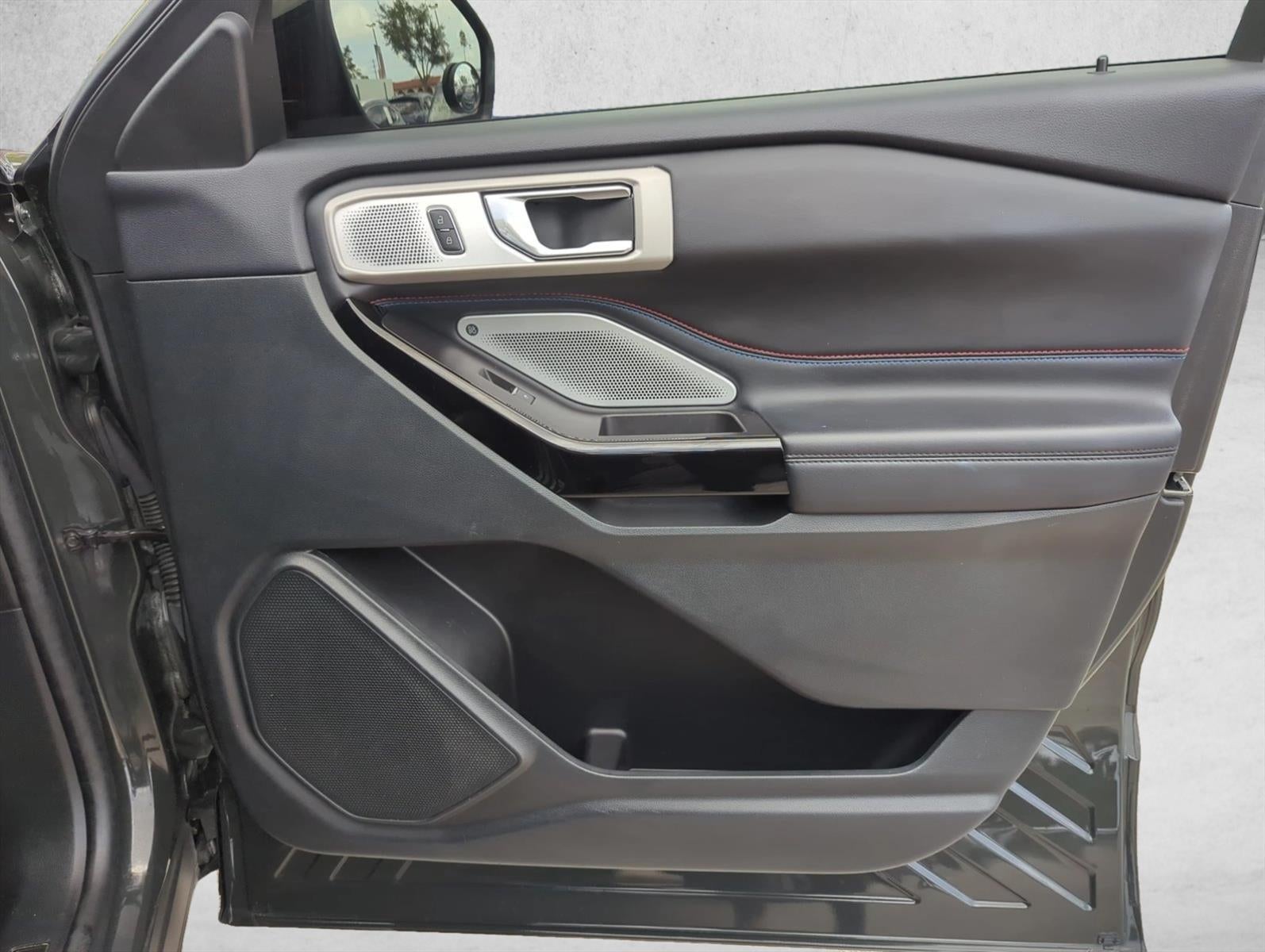 2024 Ford Explorer ST 4WD