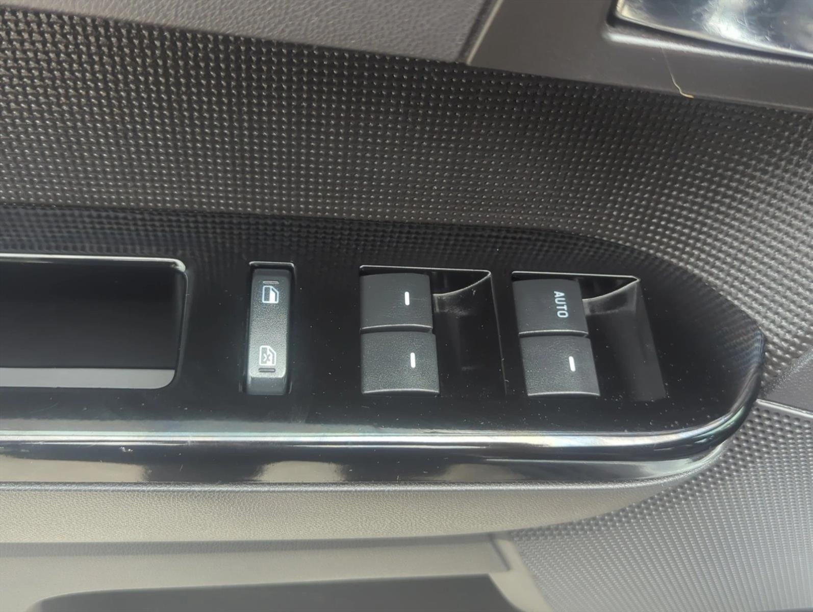 2010 Ford Escape FWD 4dr Limited