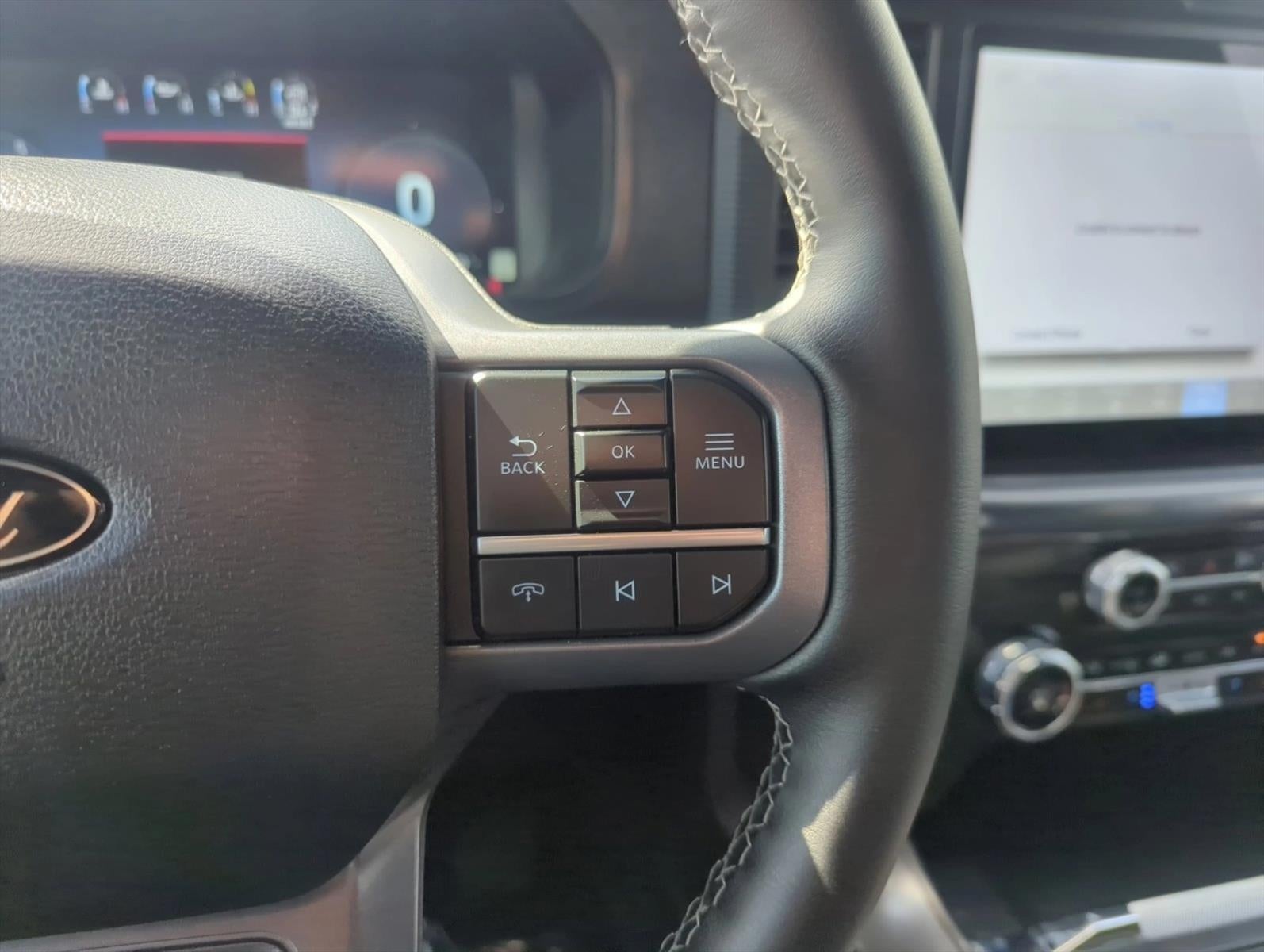 2025 Ford F-150 LARIAT 4WD SuperCrew 5.5' Box