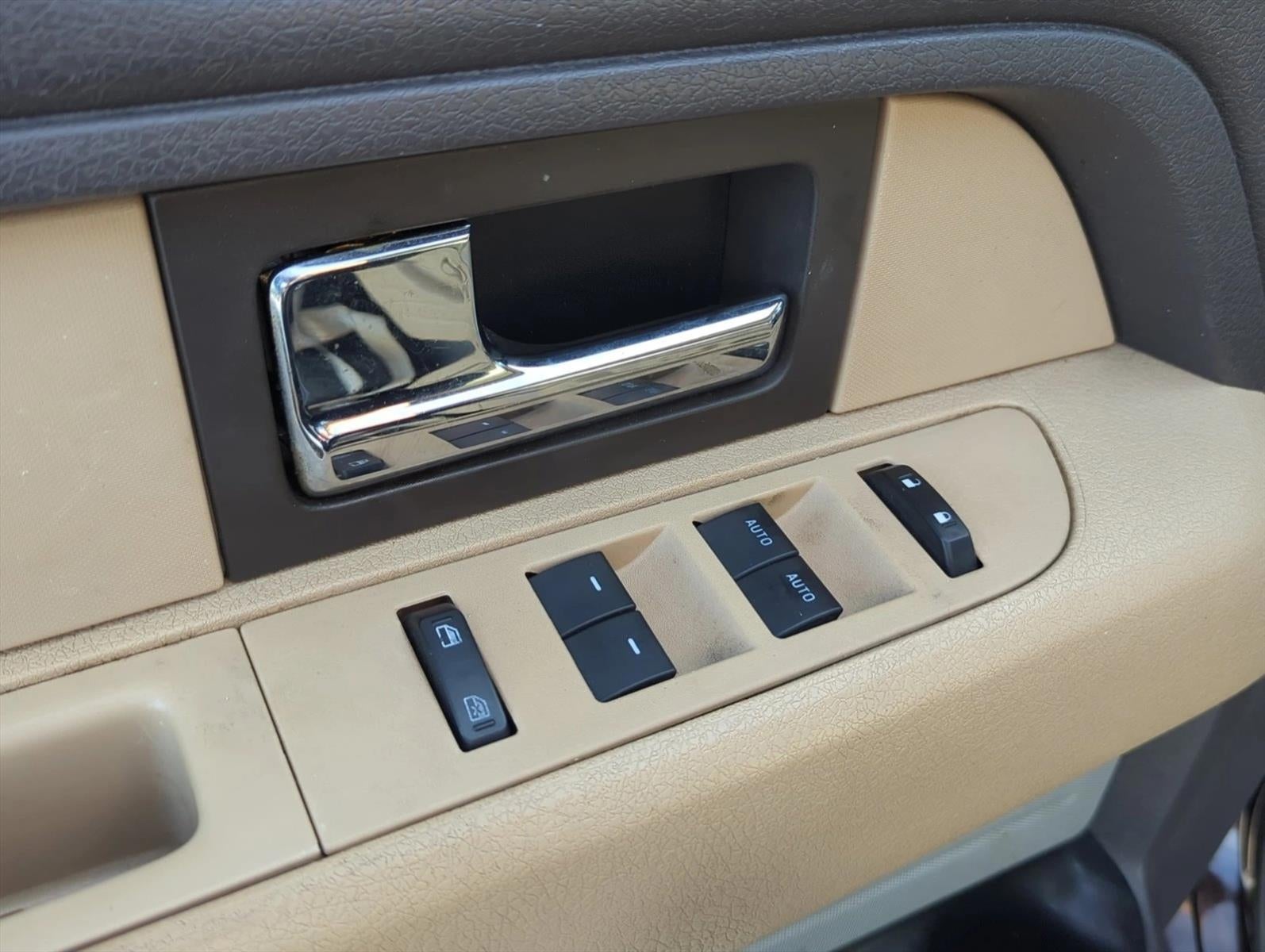 2013 Ford F-150 2WD SuperCab 6-1/2 Ft Box XLT