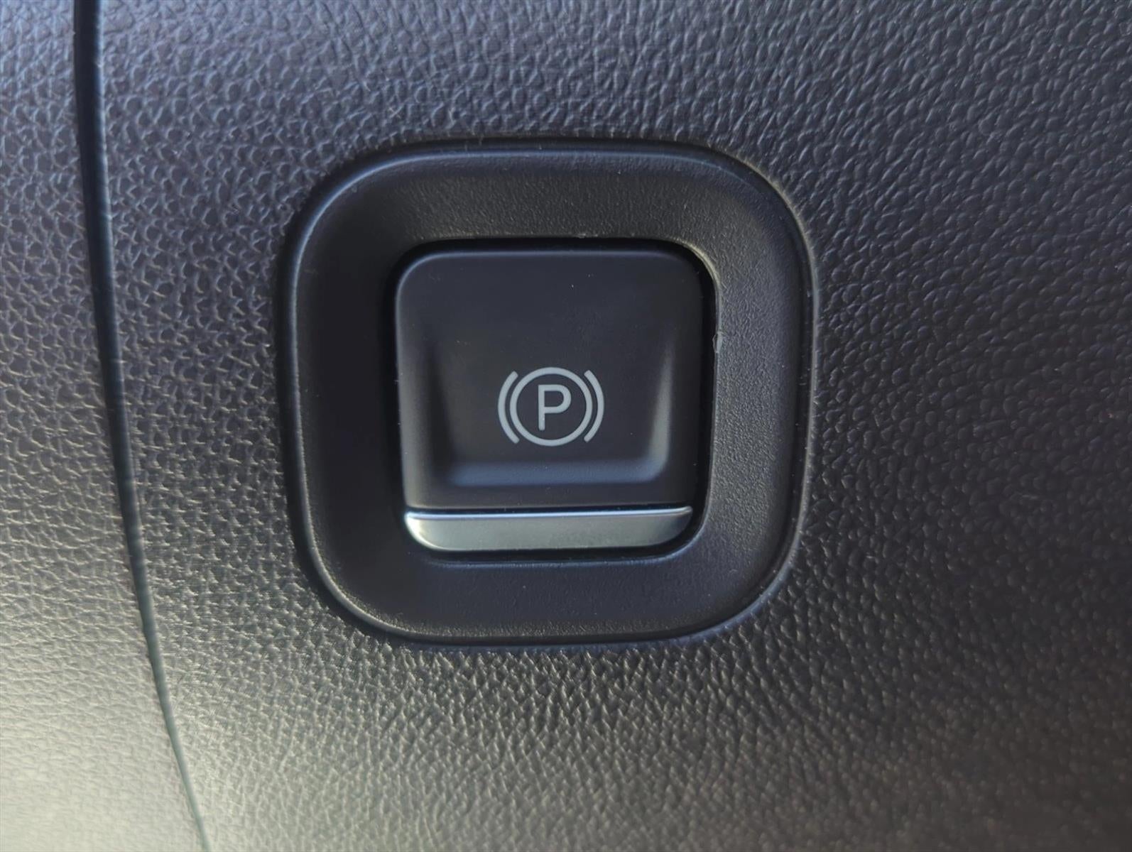 2021 Chevrolet Silverado 1500 Double Cab Standard Box 2-Wheel Drive Custom