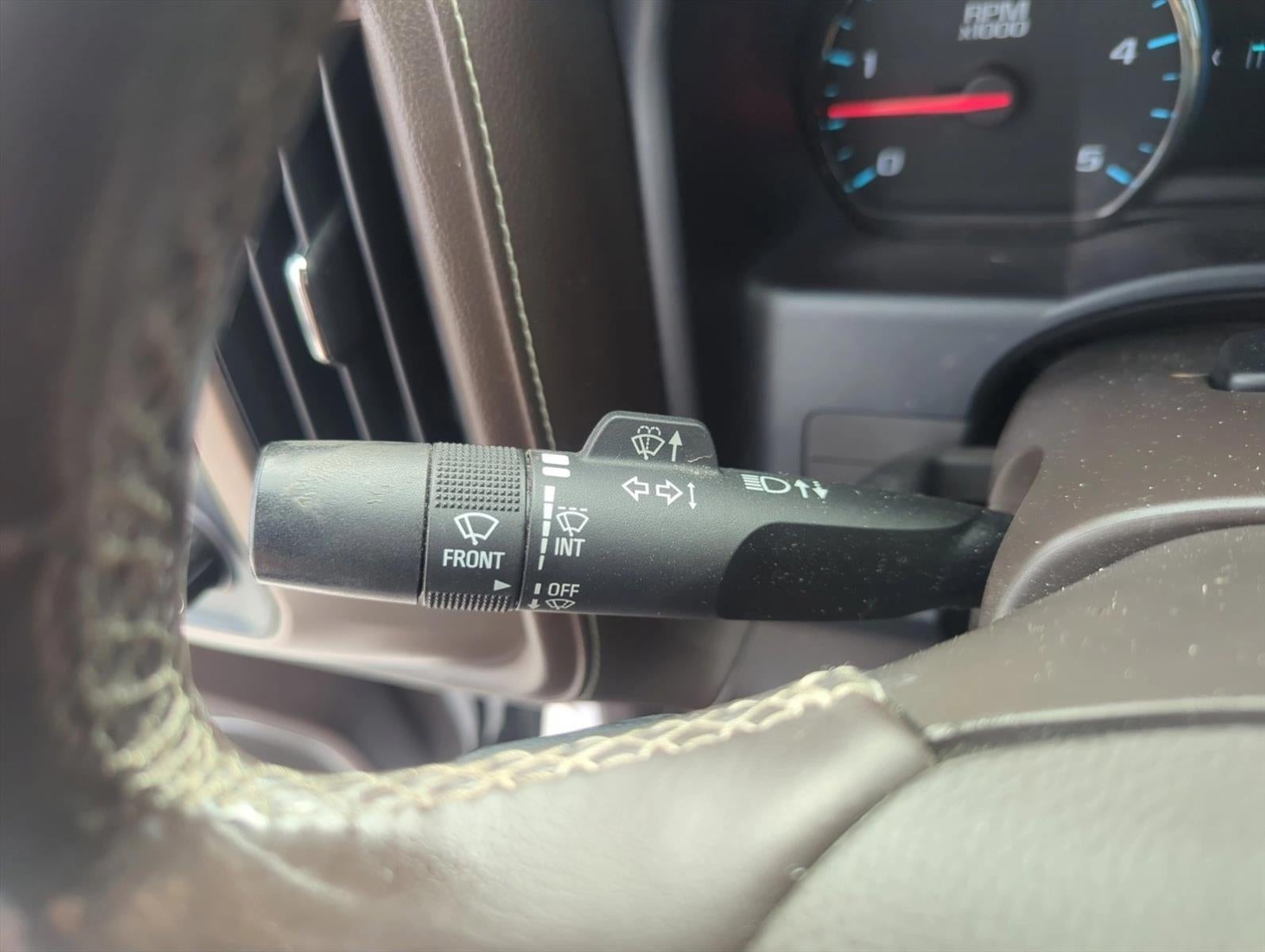 2018 GMC Sierra 3500HD Crew Cab Long Box 4-Wheel Drive Denali