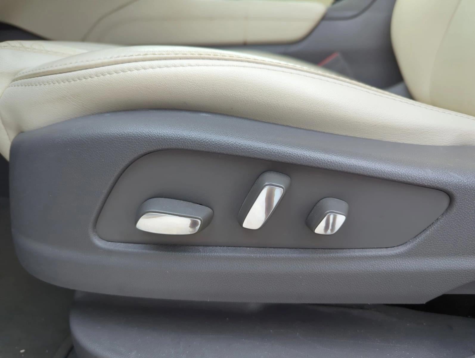 2018 Cadillac XT5 AWD 4dr Luxury