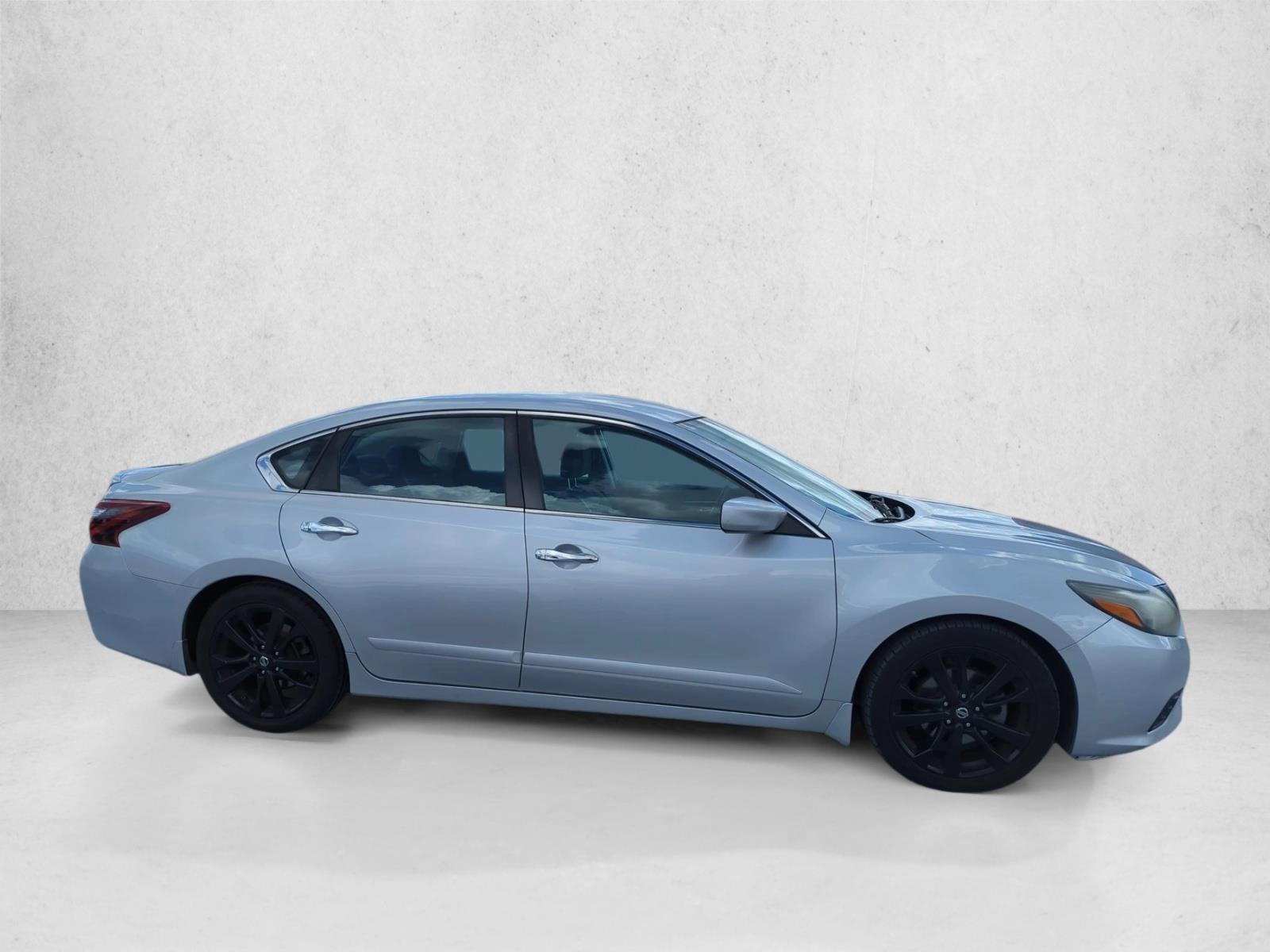 2017 Nissan Altima 2.5 SR Sedan